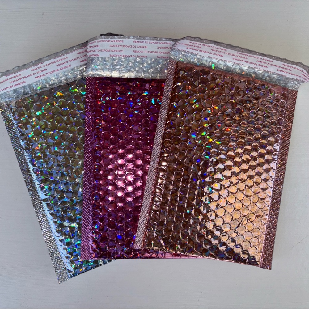 50 pc. Metallic Bubble Mailers